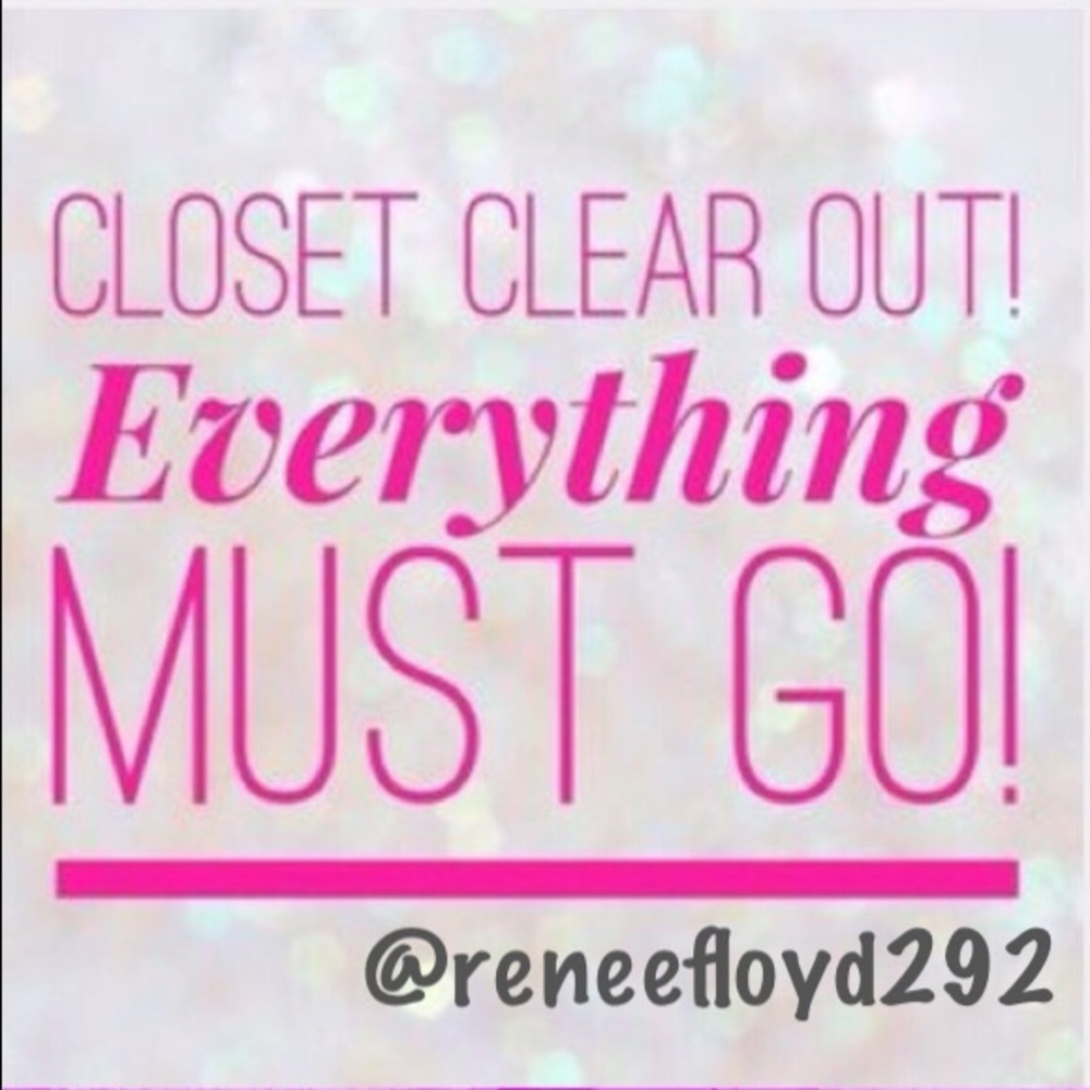 Everything must go!!! Nike Tommy Hilfiger Levi’s
